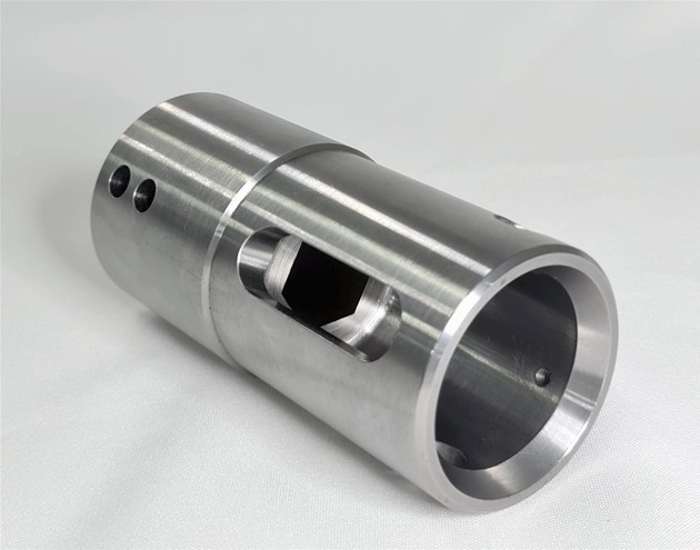 Peça cilíndrica usinada em aço inox Peça cilíndrica usinada em aço inox